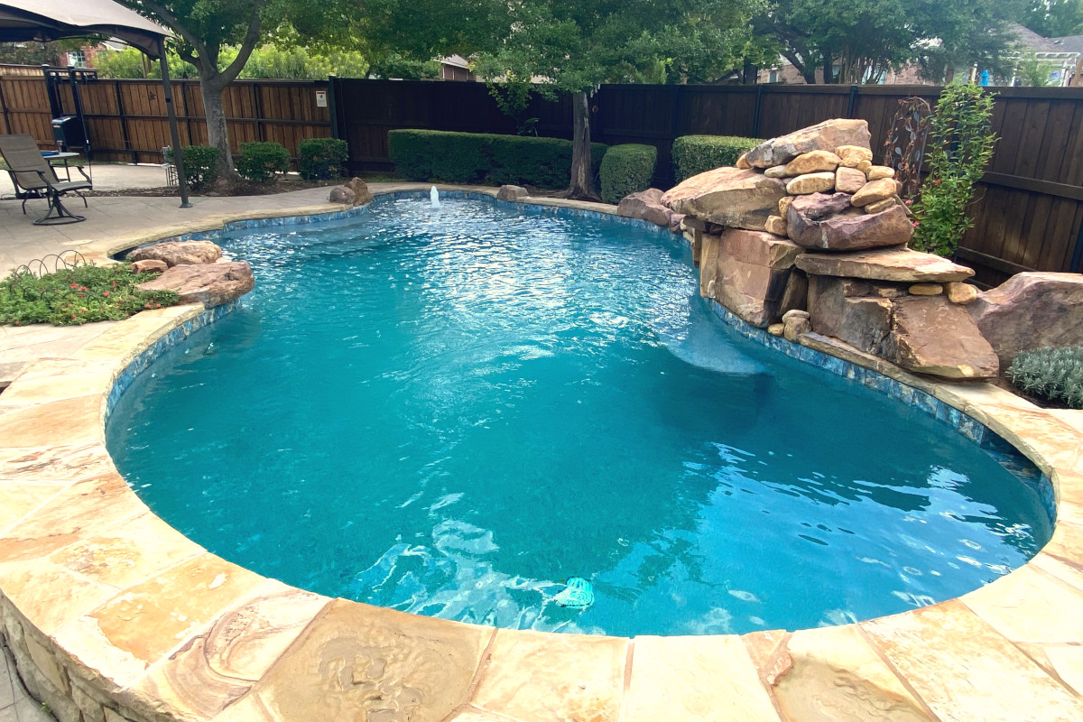 Choosing The Right Pool Contractor In The North Dallas Metroplex